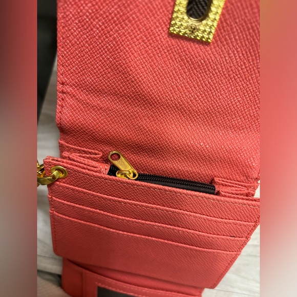 Beautiful Coral & Gold Wristlet/Wallet - Picture 4 of 7